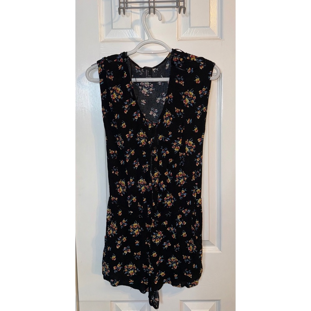 4/$17 Forever 21 Floral Romper V-Neck Tie Front Sleeveless Black Size S